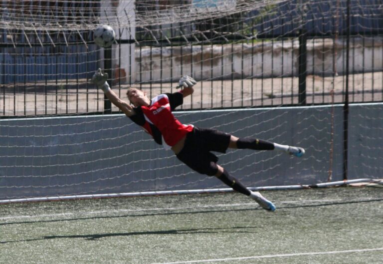 El Andorra CF ficha al delantero Bugui y al portero Ramón Cubas